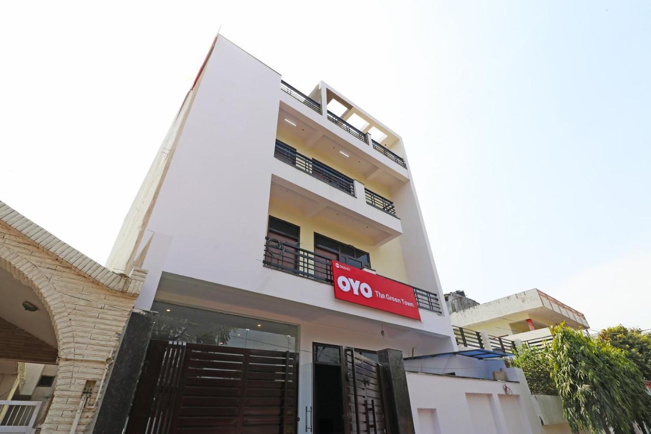 Capital O Hotel Royal Inn Near Gomti Riverfront Park Lucknow Extérieur photo