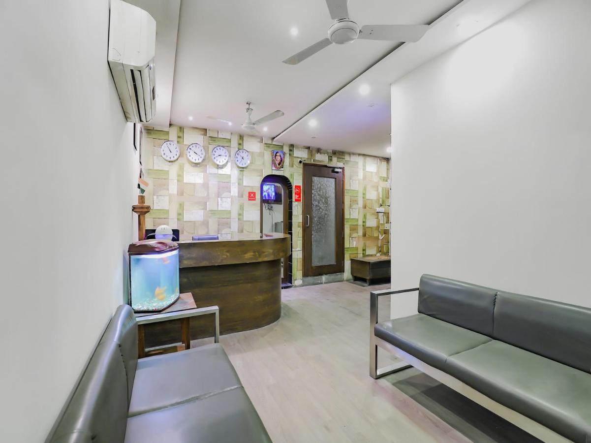 Capital O Hotel Royal Inn Near Gomti Riverfront Park Lucknow Extérieur photo
